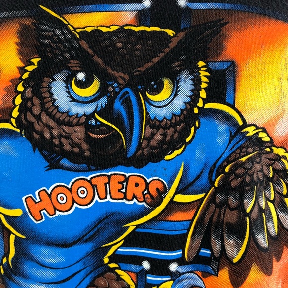 Vintage Hooters T-shirt XL Dallas Texas Black USA - Picture 3 of 8